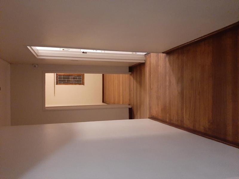 To Let 4 Bedroom Property for Rent in Goodwood Central Western Cape